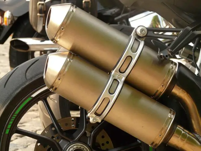 Motorcycle exhaust pipes